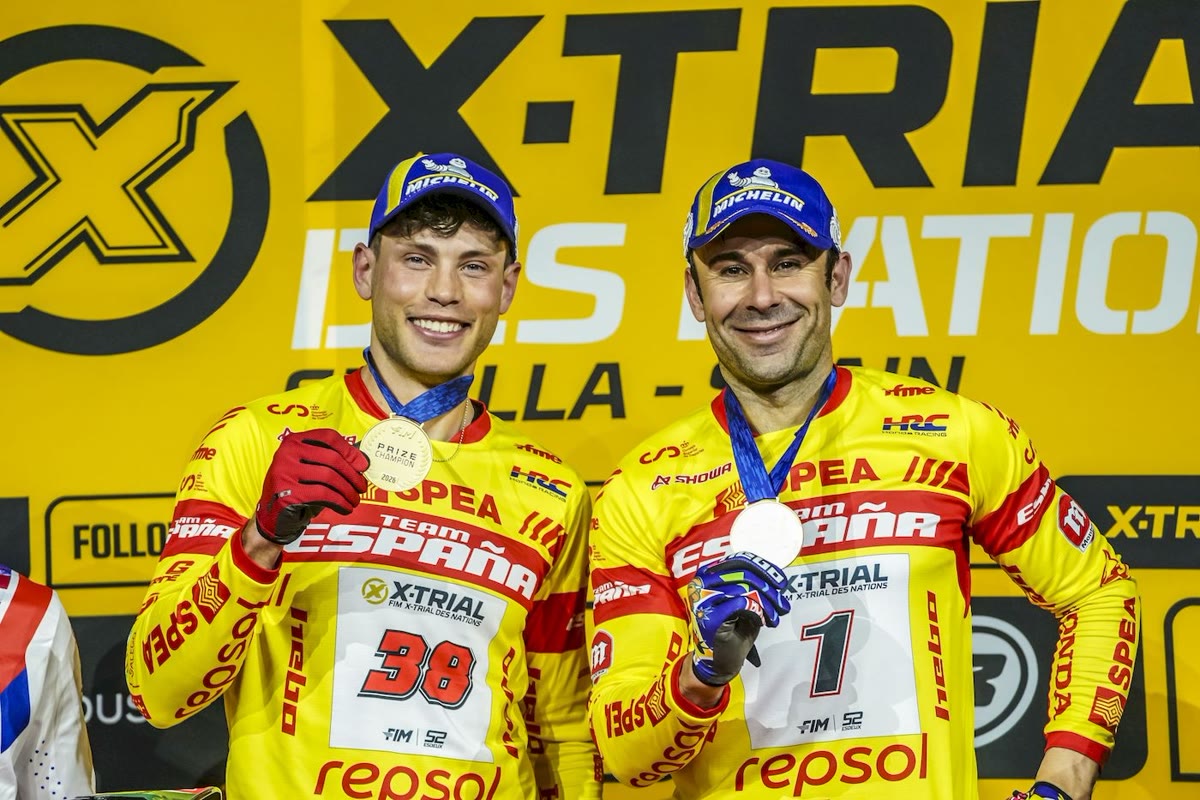 Spaans team viert overwinning bij X-Trial of Nations in Sevilla
